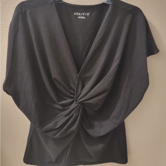 NWTS! Ava and Viv V- neck twist top with cap sleeves. - Picture 3 of 8